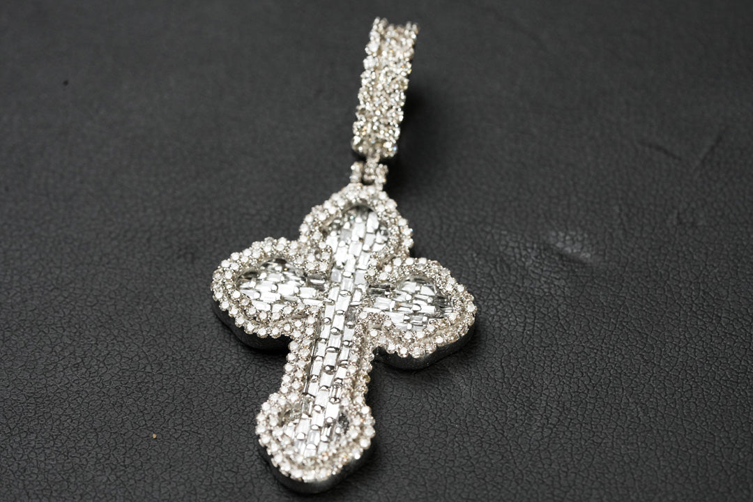 Diamond Baguette Cross White 10K